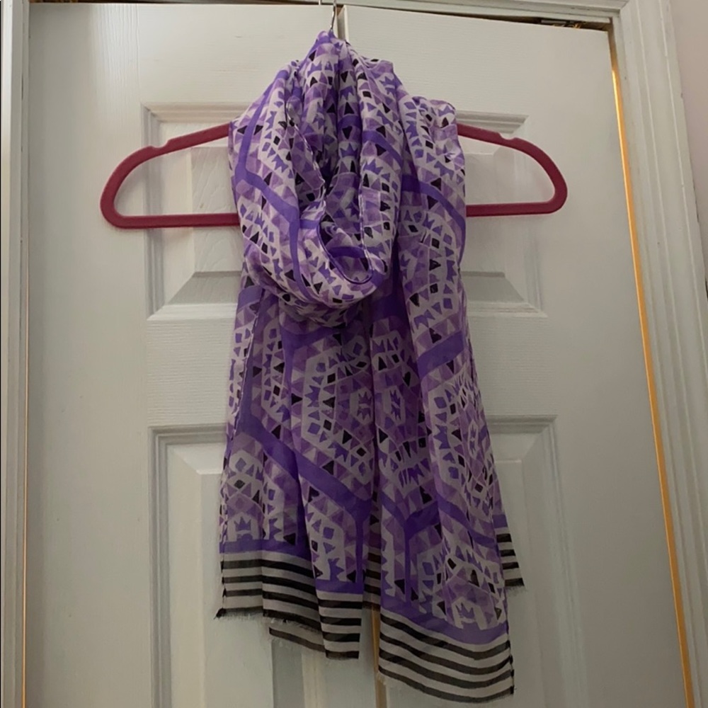 NWOT Purple Patterned Scarf